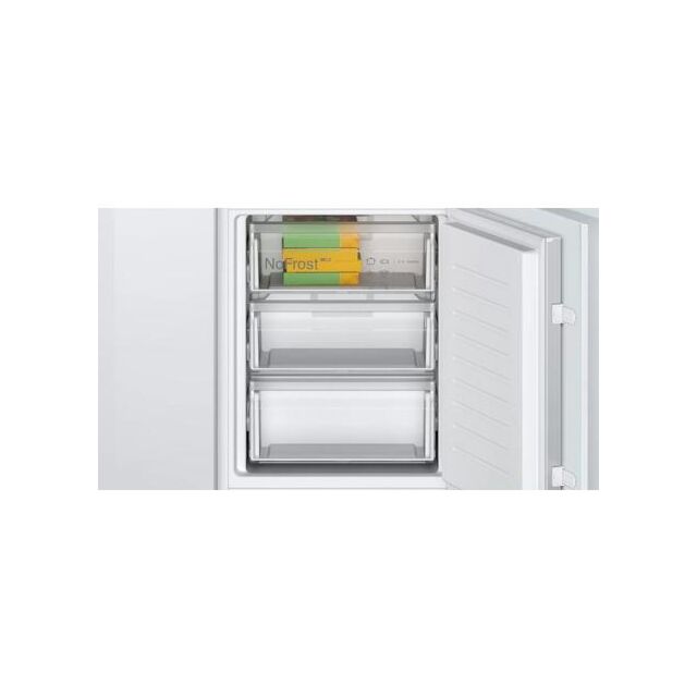 Bosch KIN86NSE0G Integrated 60/40 Frost Frost Fridge Freezer