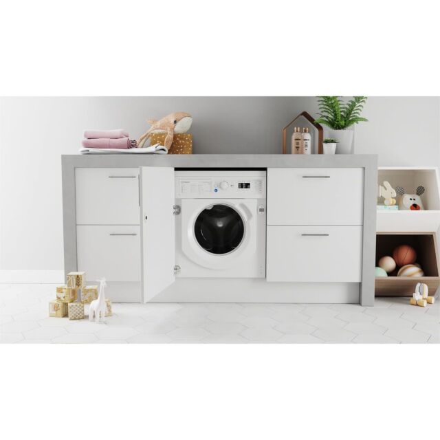 Indesit BIWMIL91485UK Integrated 9Kg 1400 Washing Machine